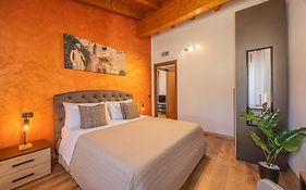Prestige Apartments - Rustic Elegance